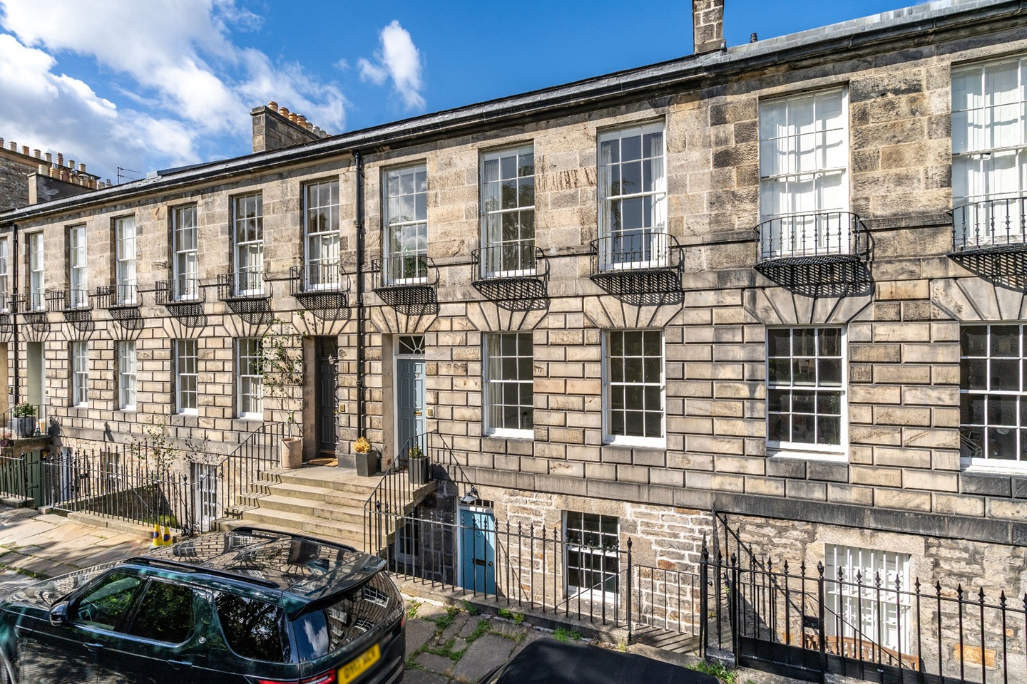 3 Bed Terraced House, Malta Terrace, EH4
