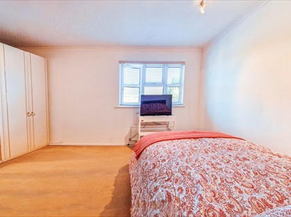 Room in a Shared House, Germander Place, MK14