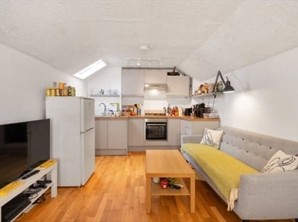 2 Bed Terraced House, East Dulwich Road, SE22