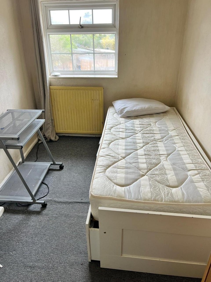 Room in a Shared House, Dudley Road, CB5
