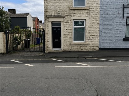 2 Bed Terraced House, Hollins Road, BB3
