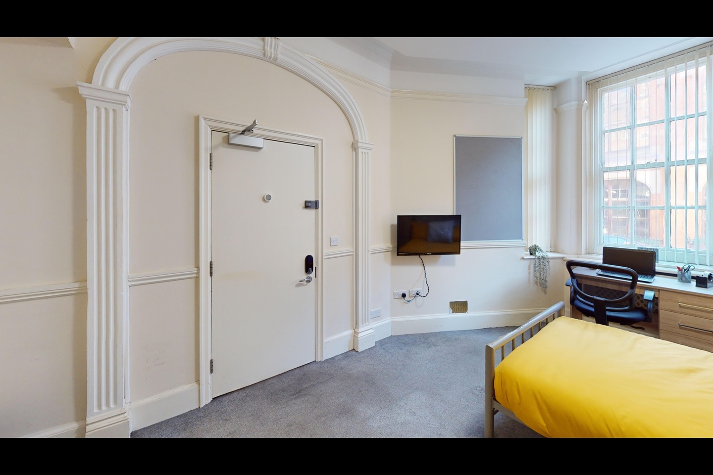 Studio Flat, Cornwall St, B3 photo 4