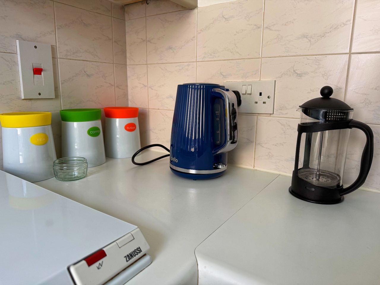 1 Bed Flat, First Avenue, BN3 photo 2