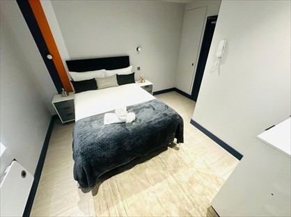 Room in a Shared Flat, Percival Road, EN1