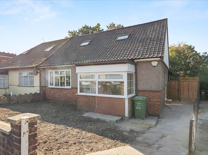 Studio Flat, Bexley Road, DA8