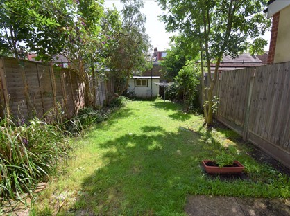 4 Bed Terraced House, Mortlake Road, IG1