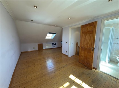 4 Bed Semi-Detached House, Cavenham Gardens, IG1
