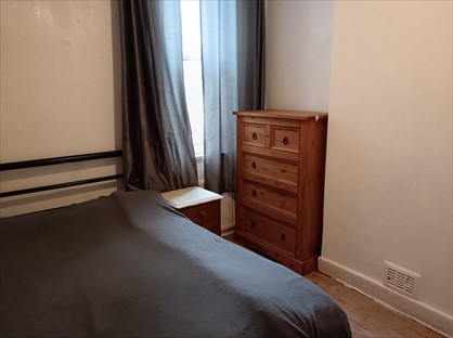 Room in a Shared Flat, Green Street, E13