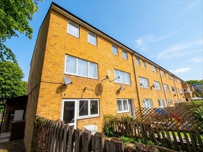 3 Bed End Terrace, Montague Square, SE15