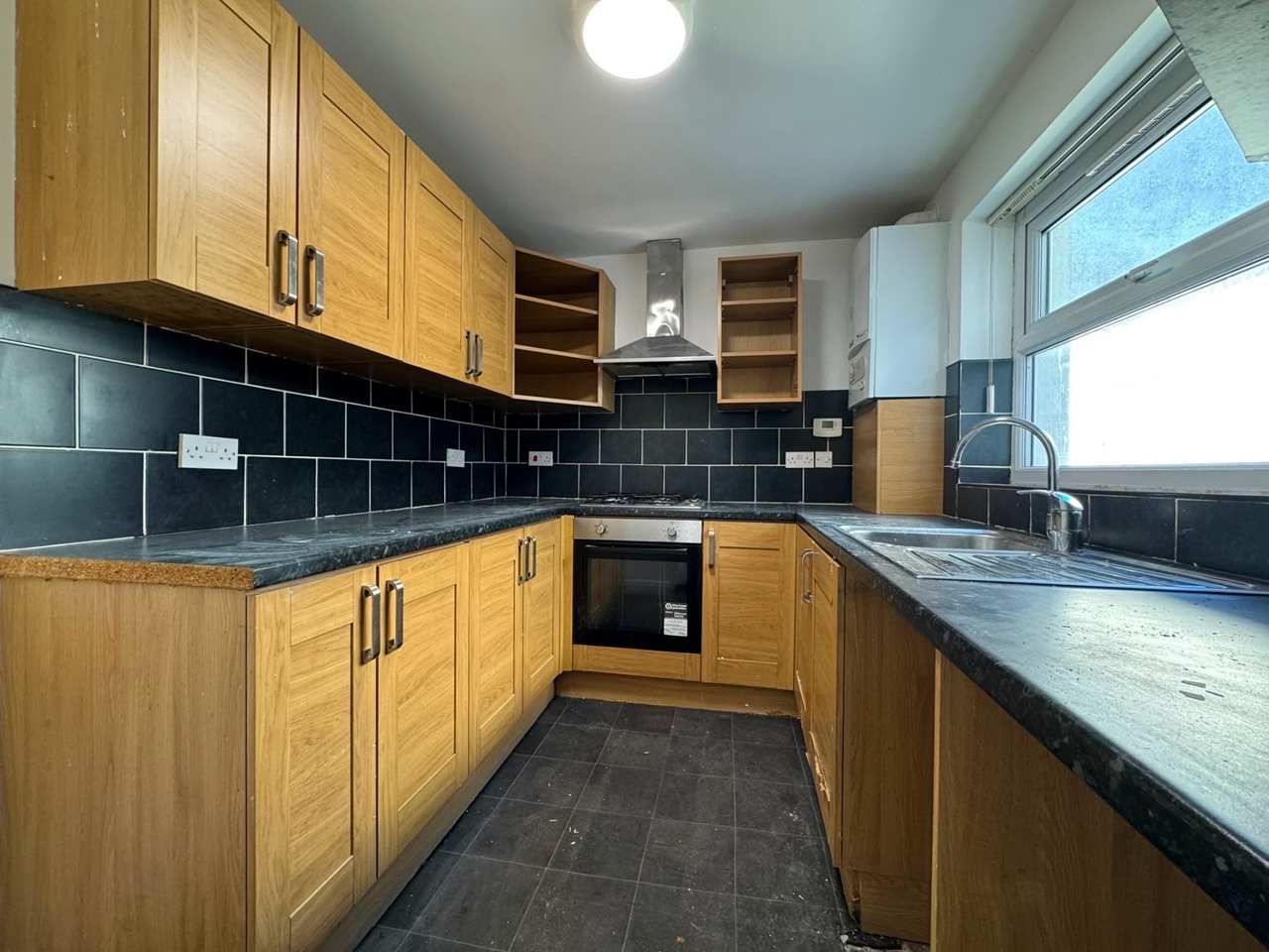 3 Bed Terraced House, Merlin St, L8