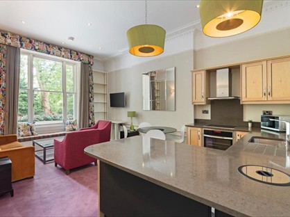 2 Bed Flat, Ground Floor, SW1V