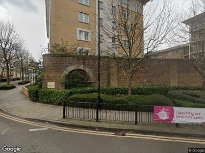 Room in a Shared Flat, Newport Avenue, E14