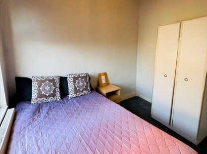 Room in a Shared House, Clarence Road, M13