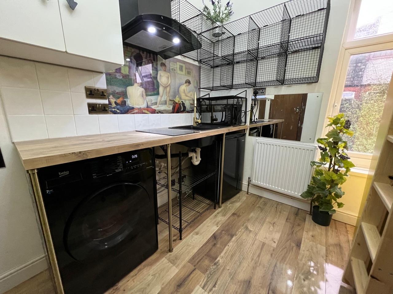 Studio Flat, Off Oxford Road, M14