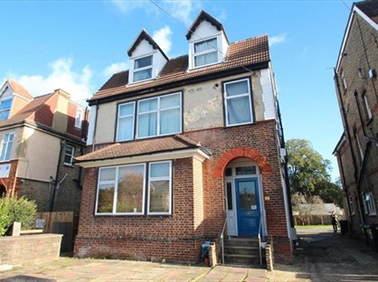 3 bed flat/apartment for rent in 3 Bed Flat, Ashburton Road, CR0