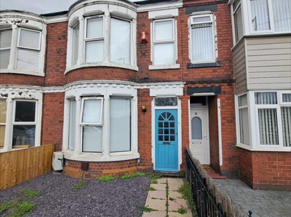 Room in a Shared House, New Road, LL11