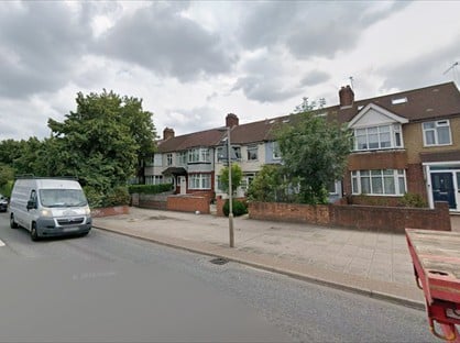 Studio Flat, Waverley Gardens, NW10