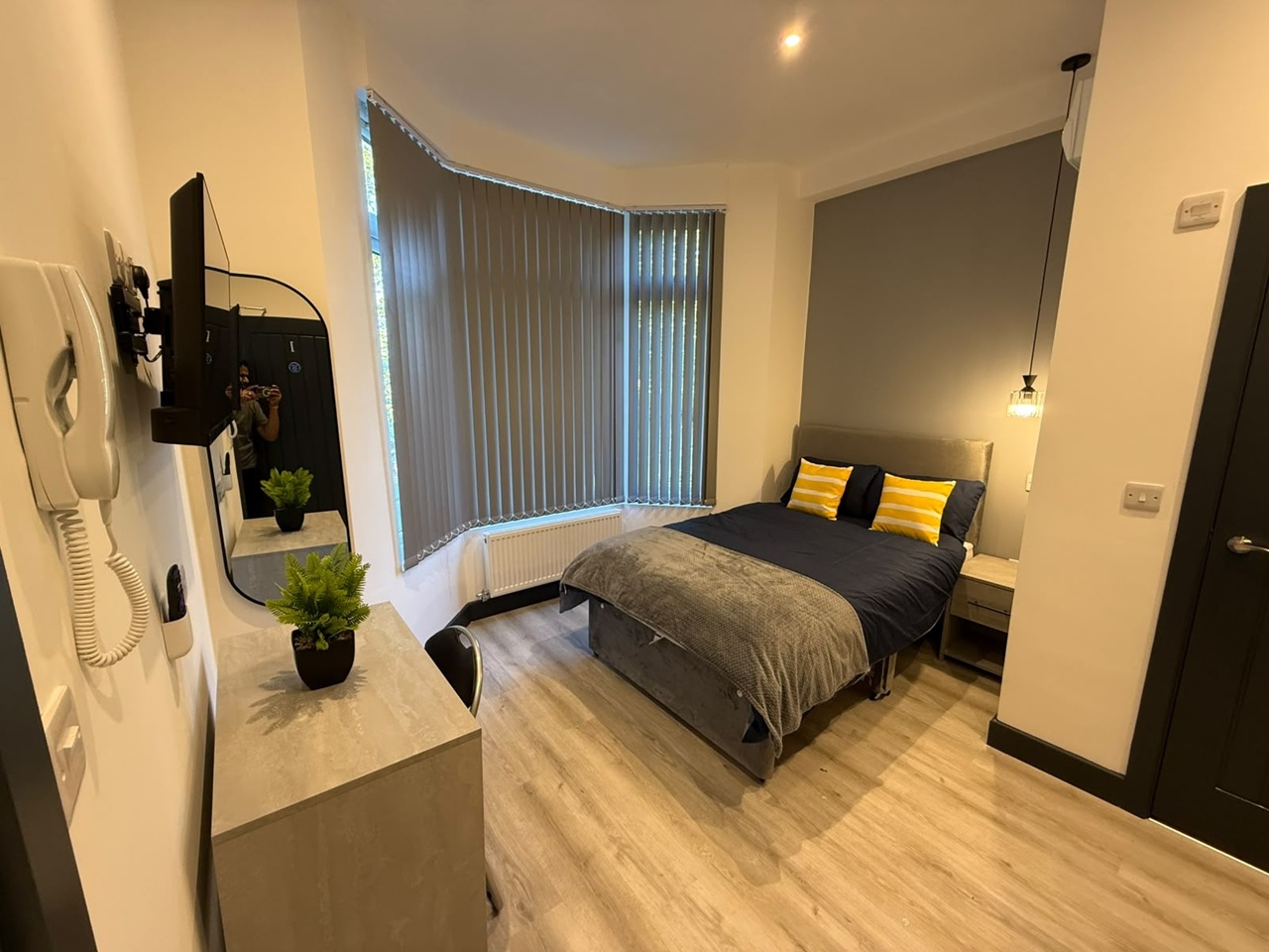 Room in a Shared Flat, High St, B66 photo 4