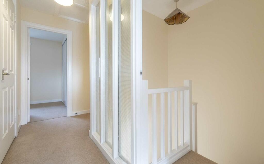 2 Bed Flat, Tantallon Road, G41 photo 5