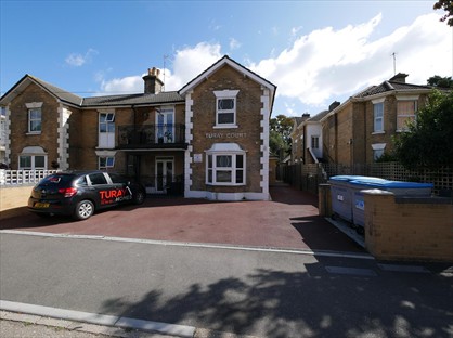 1 Bed Flat, Turay Court, BH1