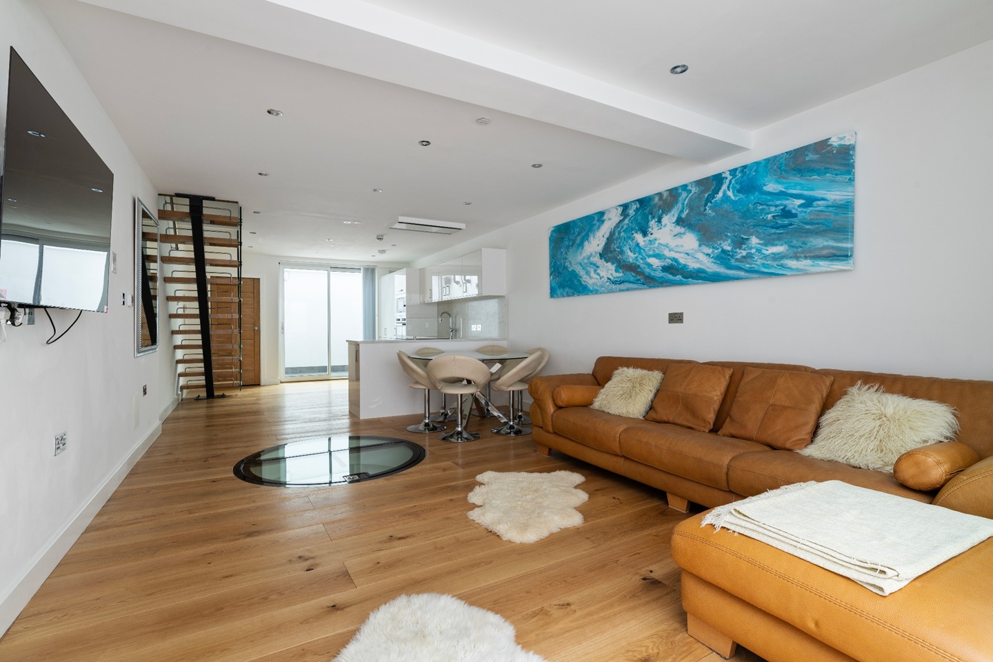 Room in a Shared House, St. Peter's Street, N1