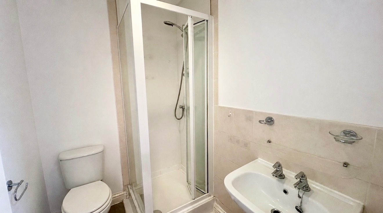 1 Bed Flat, Wadham Road, L20 photo 4