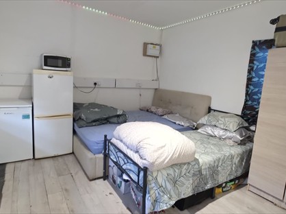 1 bed flat/apartment for rent in Studio Flat, Romford Road, E12