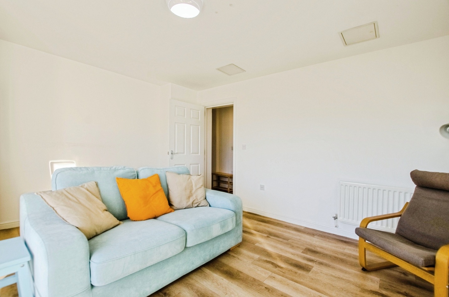 2 Bed Flat, Temple Place, RG1 photo 2