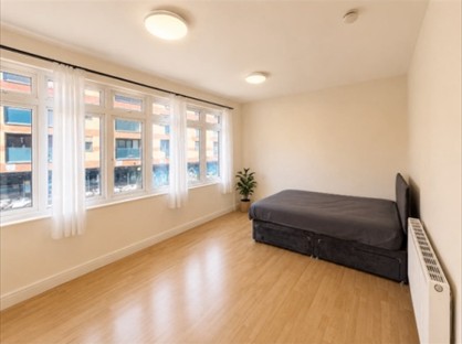 3 Bed Flat, Blackhorse Lane, E17