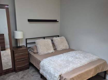 Room in a Shared Flat, Netherton Road, S80