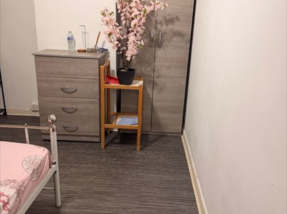 Room in a Shared House, Sheppey Road, RM9