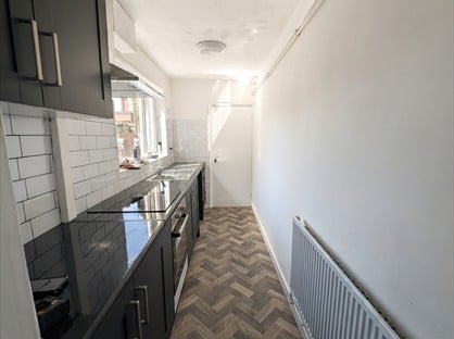 3 Bed Terraced House, Cambridge Street, NG18