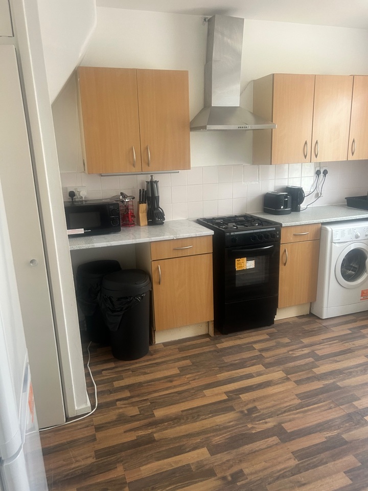 Room in a Shared Flat, Tadema House, NW8 photo 4