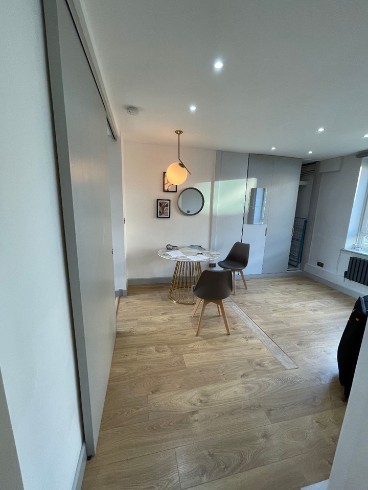 2 Bed Flat, Whites Grounds Estate, SE1 photo 4