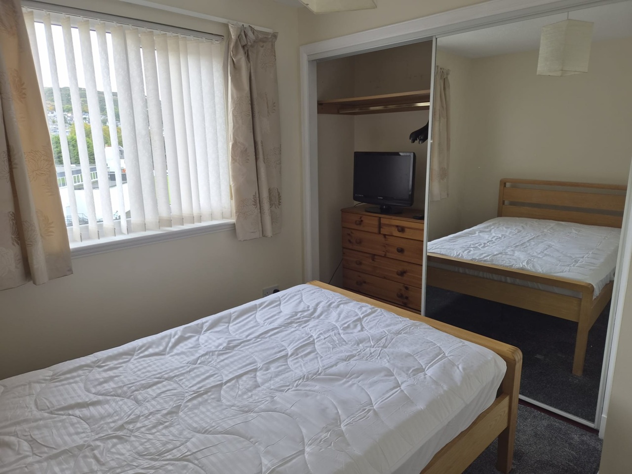 2 Bed Flat, Northfield Broadway, EH8 photo 4