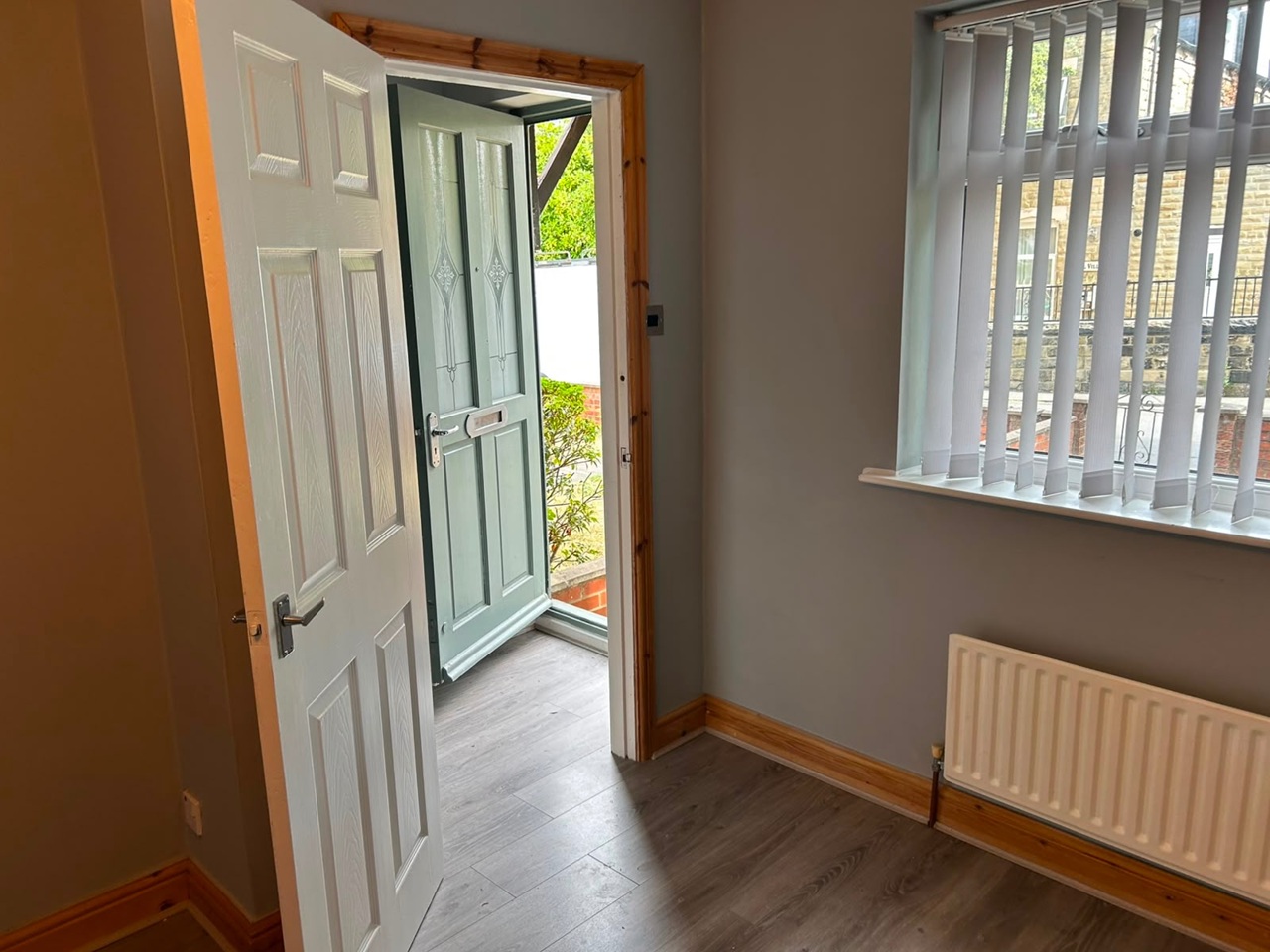3 Bed End Terrace, Chapel Lane, LS12 photo 5