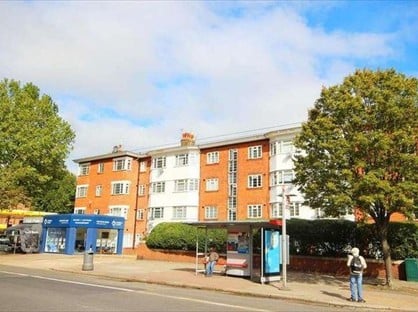 2 Bed Flat, The Vale, W3