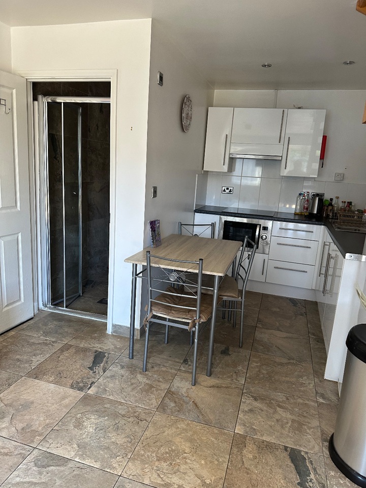 1 Bed Flat, Nr Addenbrookes, CB1 photo 4