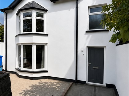 3 Bed Semi-Detached House, Fairfield Avenue, LL18