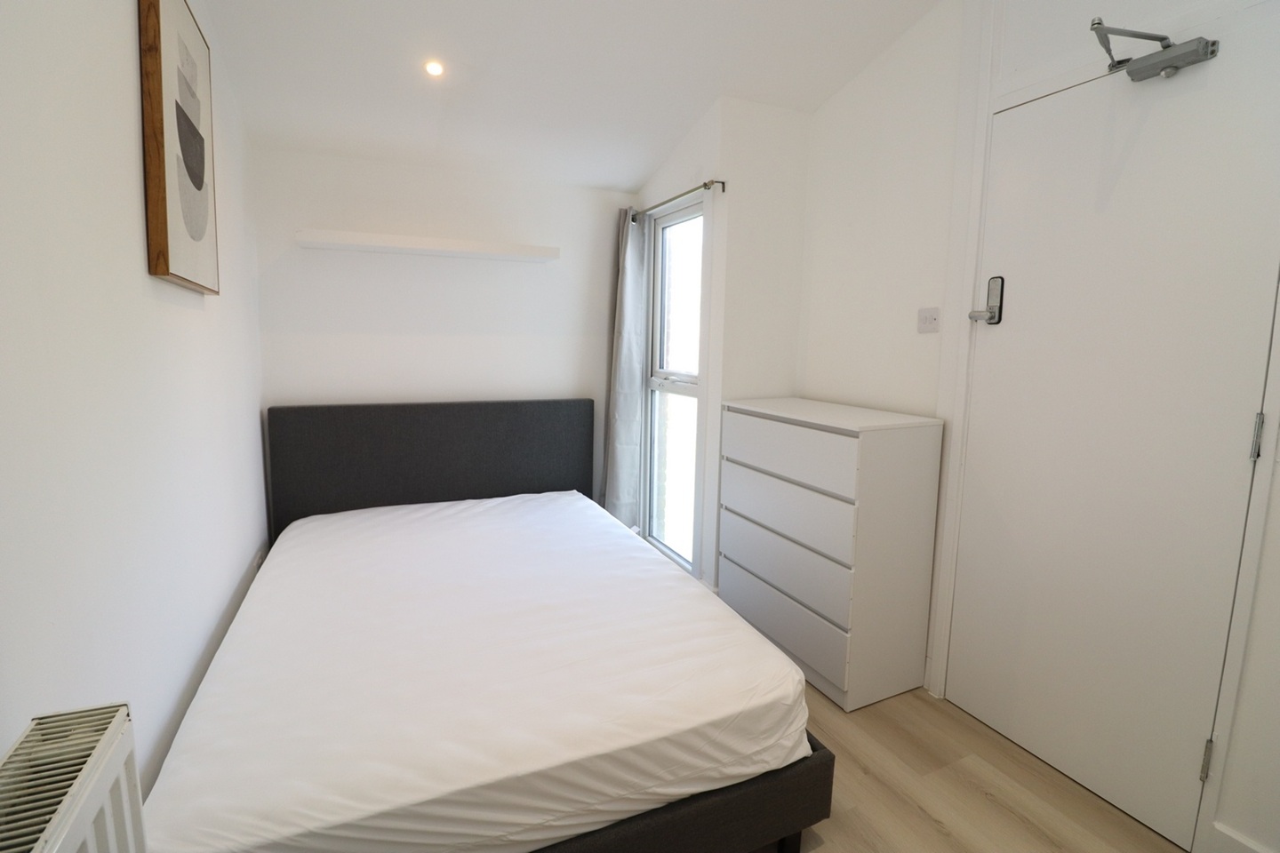 Room in a Shared Flat, Bolton Walk, N7 photo 3