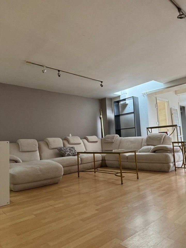 2 Bed Flat, Plantation Wharf, SW11
