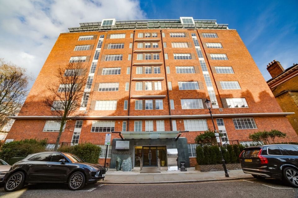 1 Bed Flat, Roland House, SW7 photo 4