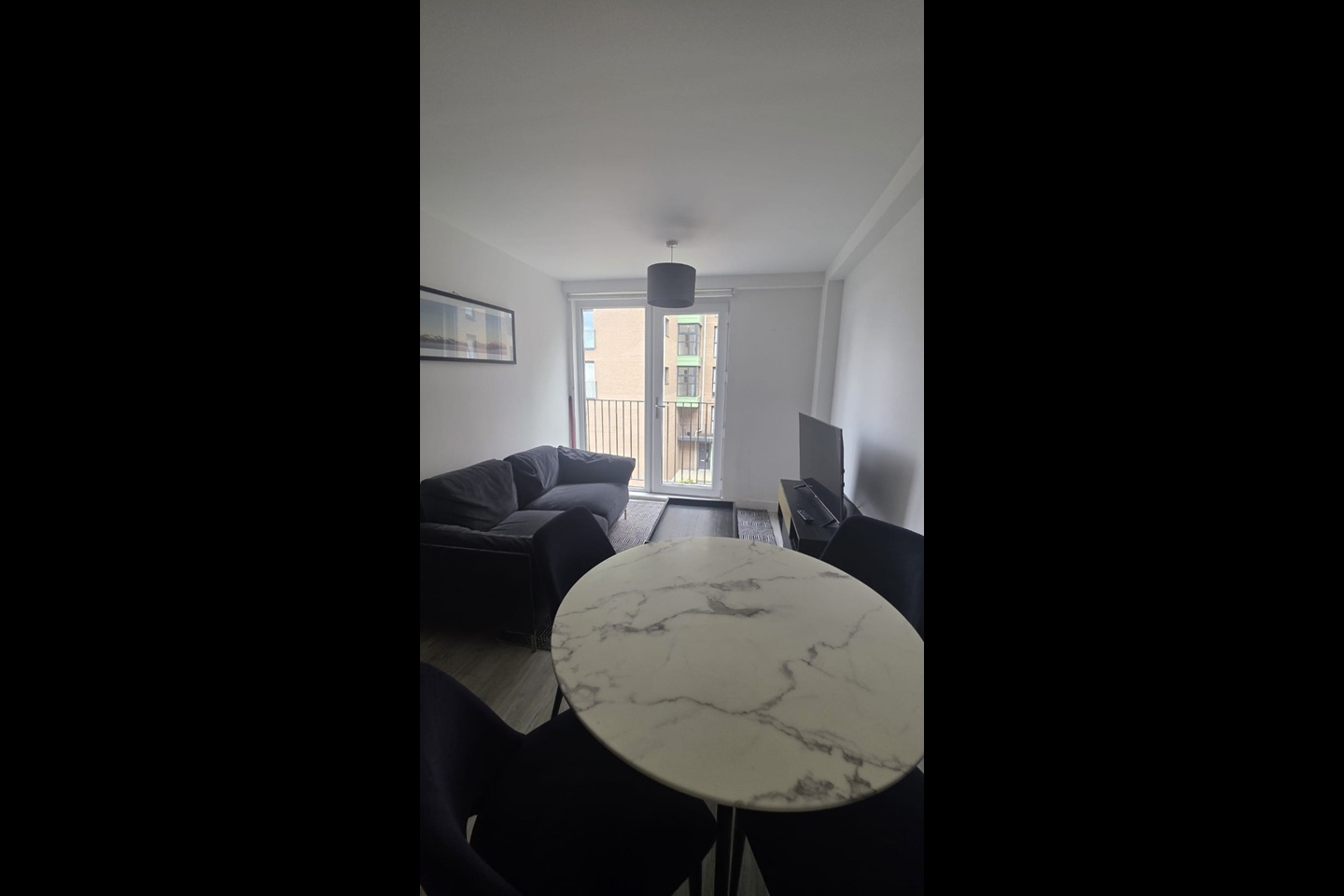 1 Bed Flat, Craven Street, M5 photo 3