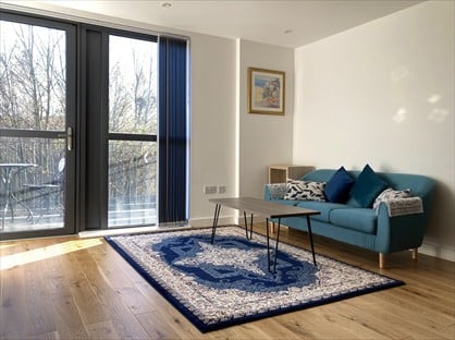 2 Bed Flat, Communication Row, B15