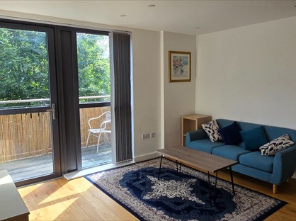 2 Bed Flat, Communication Row, B15