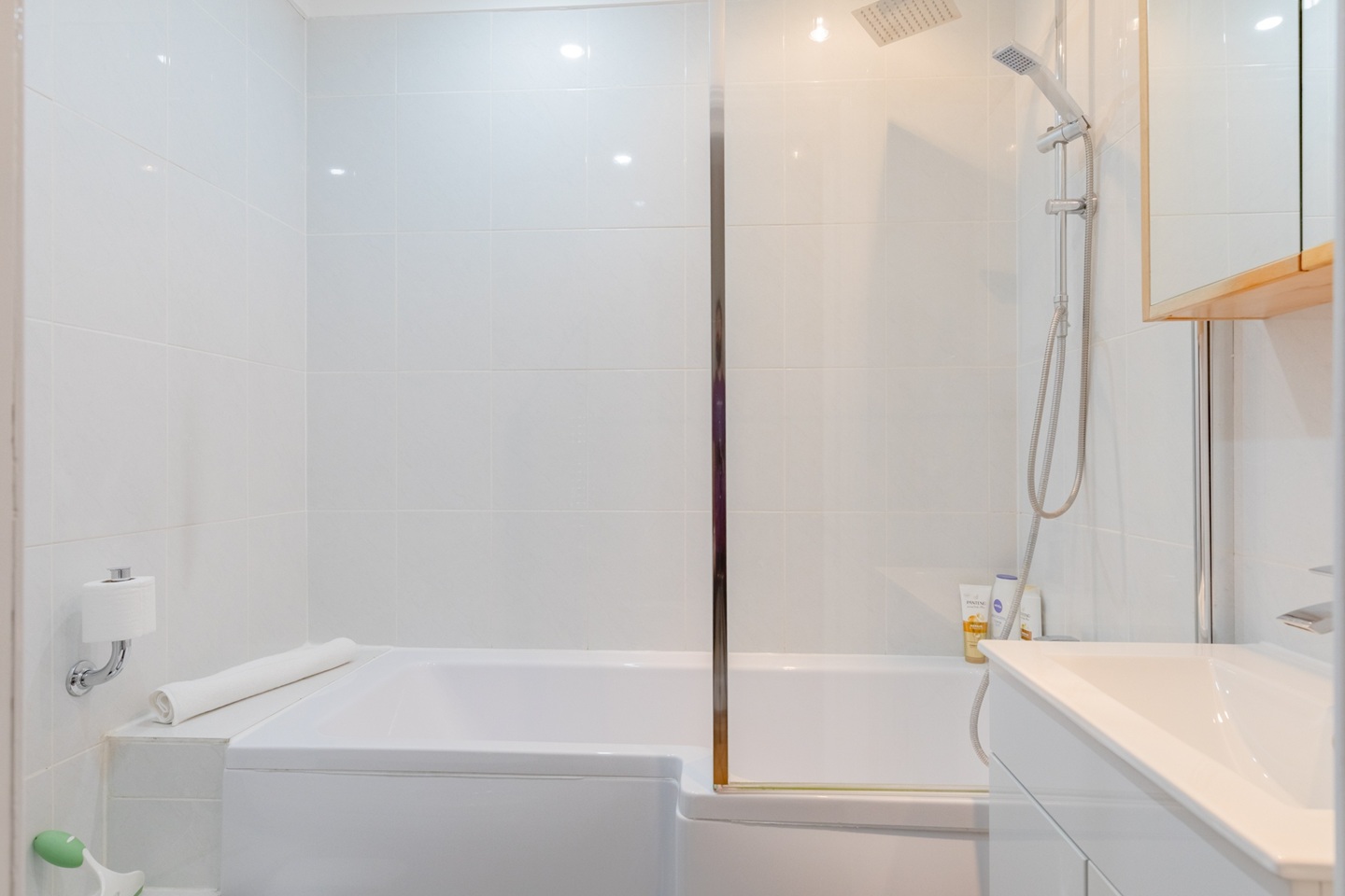 2 Bed Flat, Elgin Avenue, W9 photo 5