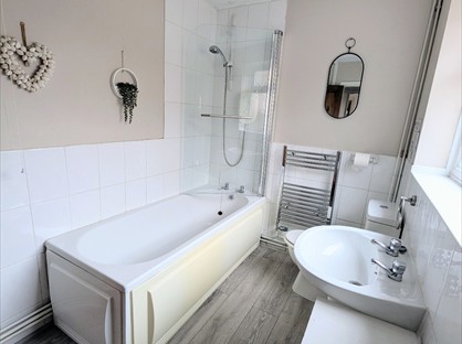 2 Bed Terraced House, Blunt St, ST5