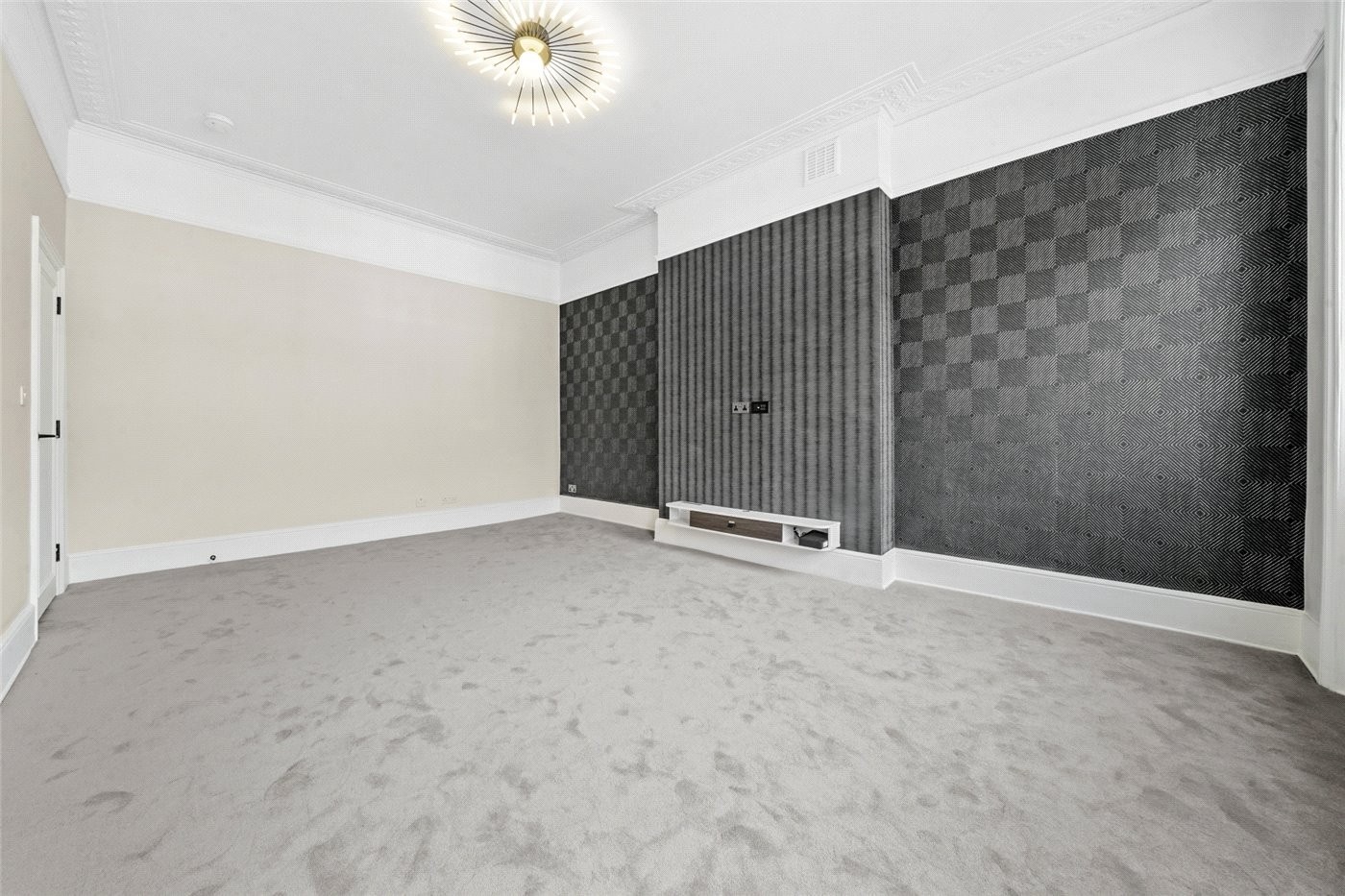1 Bed Flat, Elgin Crescent, W11 photo 5