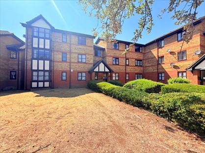 1 Bed Flat, Redwood Grove, MK42