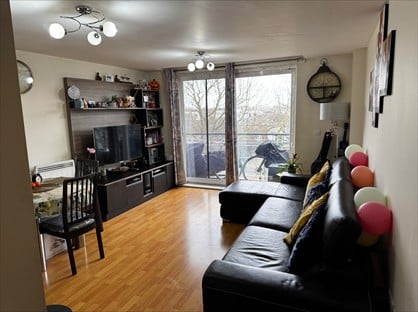 2 Bed Flat, Berberis House, TW13